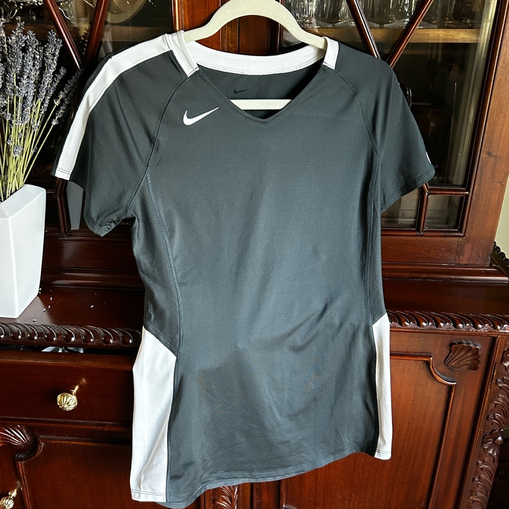 Nike Women's Black and White Athletic Top